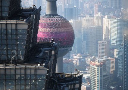 زها حديد تشيد أطول بناء في العالم ببكين