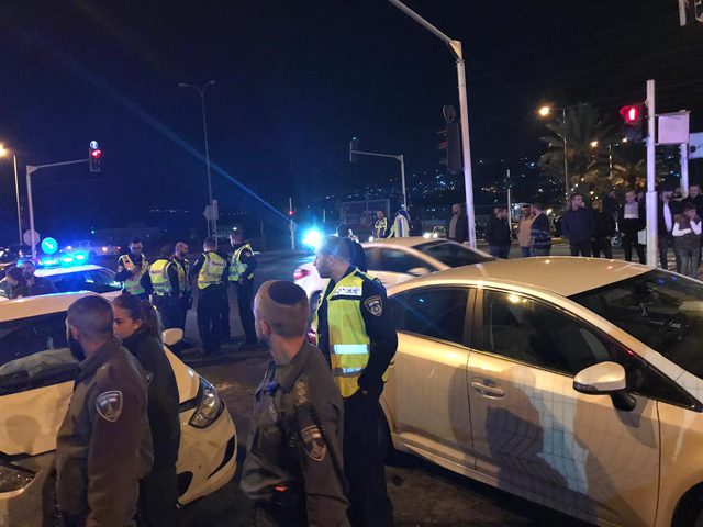 إصابة 8 مواطنين في اعتداء لقوات الاحتلال والمستوطنين جنوب الخليل