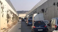 الاحتلال يحتجز عشرات المركبات شمال غرب القدس