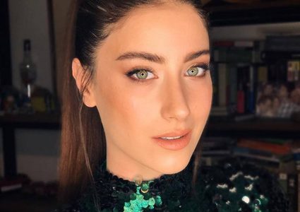 هازال كايا ترزق بمولودها الأول