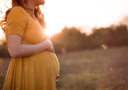 ما هي الأكلات التي تحمي الجنين من التشوهات الخلقية ؟