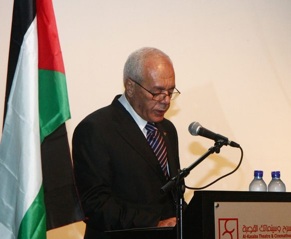 الطيب عبدالرحيم ينفي تصريحات منسوبة له حول الانتخابات