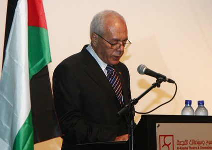 الطيب عبدالرحيم ينفي تصريحات منسوبة له حول الانتخابات