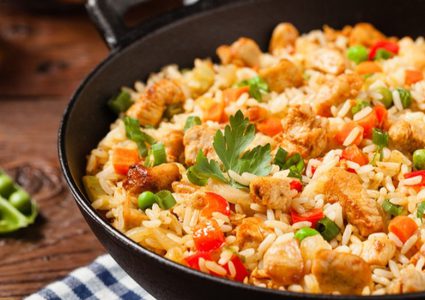 ارز بالدجاج والخضار