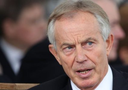 بلير: بريطانيا تغرق في الفوضى