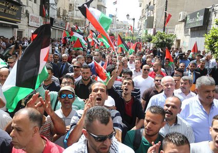 رافت يؤكد على أهمية مشاركة الفصائل كافة بمسيرات الغضب غدا