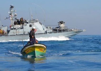 اصابة صياد برصاص الاحتلال قبالة شاطىء شمال غزة