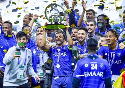 الهلال السعودي يتوج بلقب دوري أبطال آسيا لكرة القدم