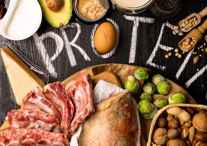 علامات تنذرك بعدم تناولك البروتين بشكل كاف