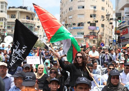 فتح تدعو شعبنا لأوسع مشاركه في يوم الغضب رفضا للقرار الأميركي