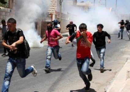 اصابات بالاختناق في البلدة القديمة بالخليل