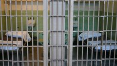 تحذيرات من تراجع الوضع الصحي للاسير أبراهيم ابو مخ