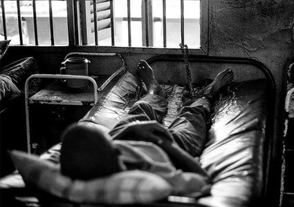 نادي الاسير: العديد من الاسرى بسجون الاحتلال شهداء مع وقف التنفيذ