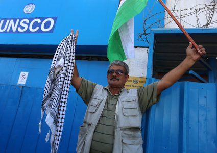 وقفة احتجاجية تضامناً مع الشهيد الأسير سامي أبو دياك في غزة