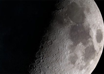 العلم يكشف: لا جانب مظلما من القمر