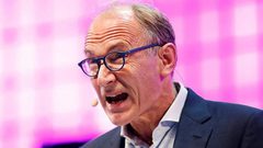 "أبو الإنترنت" يطلق خطة عمل عالمية لإنقاذ الشبكة من التلاعب