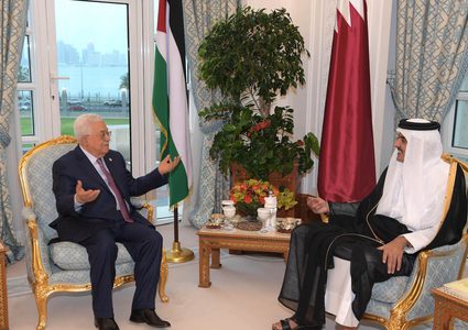 الرئيس يجتمع بأمير قطر بالعاصمة الدوحة