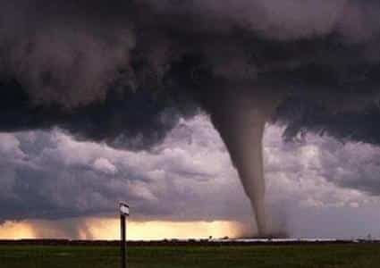 إكتشاف تقنية حديثة للتنبؤ بوقوع الأعاصير