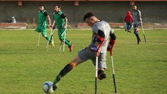 مبتوري الأطراف يشاركون في المباراة النهائية لكرة القدم في غزة
