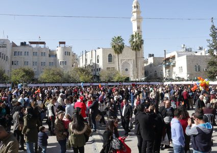 افتتاح سوق الميلاد السنوي الرابع في رام الله