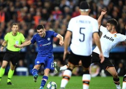 "موقعة نارية" بين فالنسيا وتشلسي تؤجل الحسم في أبطال أوروبا