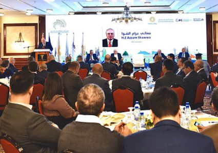 مؤتمر يُوصي بصياغة سياسات ائتمانية موجهة للاستثمار في الانتاج