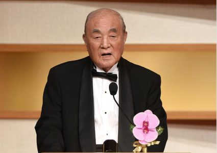 وفاة رئيس الوزراء الياباني الأسبق ناكاسوني عن 101 عام