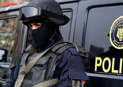 طبيبة مصرية تقتل طفلتها بسبب خلافاتها مع والدها !