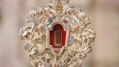 بدء احتفالات أعياد الميلاد بعودة قطعة من مذود المسيح إلى بيت لحم