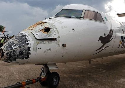 عاصفة تدمر طائرة  وتجبرها على الهبوط الاضطراري