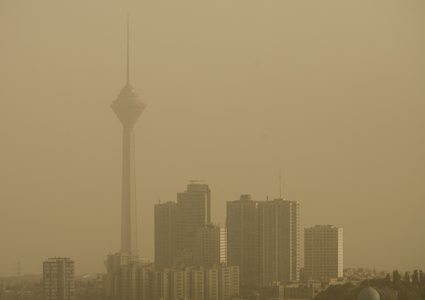 تعليق الدراسة في طهران بسبب تلوث الهواء