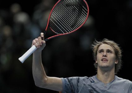 زفيريف ينفي استخدامه هاتفه خلال مباراته أمام اليوناني ستيفانوس