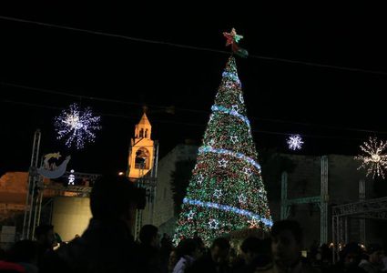 الاحتفال بإضاءة شجرة الميلاد في بيت لحم