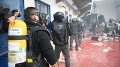 الأسرى يعانون من الوضع الكارثي في سجن عسقلان