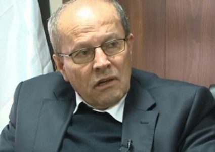 أبو بكر: 12.000 أسيرًا يتلقون رواتب من الحكومة الفلسطينية