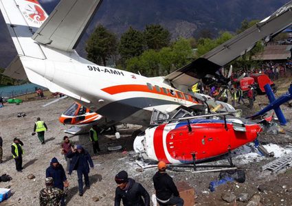 أمريكا: مصرع 9 أشخاص واصابة 3 أخرين بتحطم طائرة