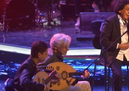 محمد منير يكشف عن مرضه أثناء حفلته بمدينة الشروق في مصر