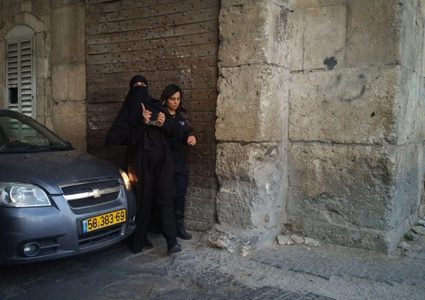 اعتقال ابنة شقيقة الشيخ رائد صلاح في القدس