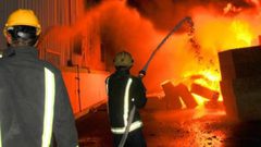 اندلاع حريق في سوبر ماركت بقلقيلية