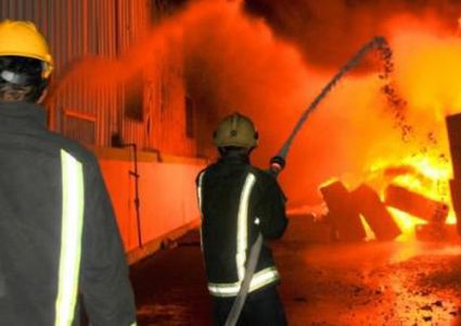 اندلاع حريق في سوبر ماركت بقلقيلية