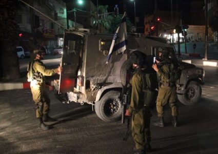 قوات الاحتلال تستولي على نقود ومصاغ ذهبي من بلدة يعبد