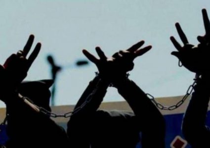 أسرى عسقلان يشرعون باضراب مفتوح عن الطعام