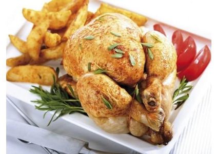 دجاج مشوي مع جوانح البطاطس الشهية