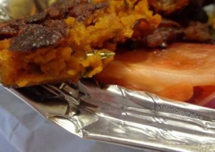 بريطانيا.. برغي يكلف مطعم للمأكولات الهندية غرامة باهظة !