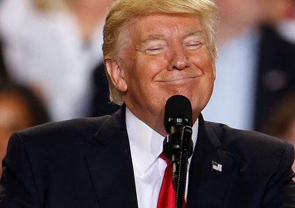 تحذير طبي: صحة ترامب العقلية تتدهور بسبب إجراءات عزله