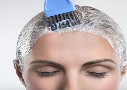 خطر محتمل لصبغة الشعر على "حياة" النساء!