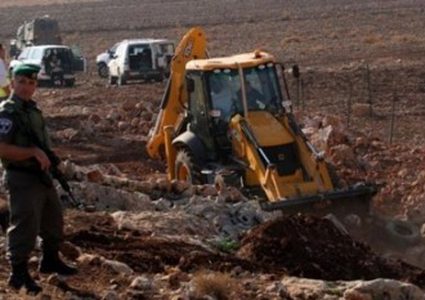 أهالي قرية كفر لاقف يتصدون لمحاولة الاحتلال تجريف اراضيهم