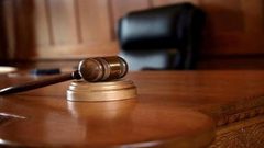 غرامة مالية والحبس لعامين لمدان بتكرار تعاطي المخدرات