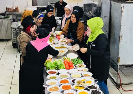 في غزة.. مبادرة لتعليم الطبخ بالمجان
