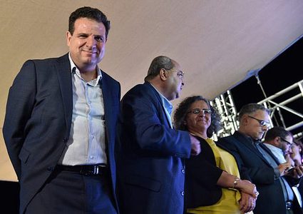 المشتركة تجتمع لبحث القرارت الخاصة بالبناء